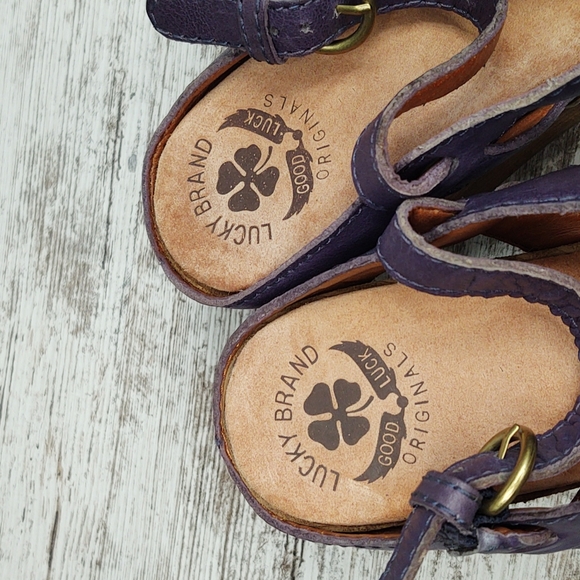 🟥NWOT Lucky Brand Bree Purple Leather Strappy Platform Wedge Sandal - Picture 15 of 16